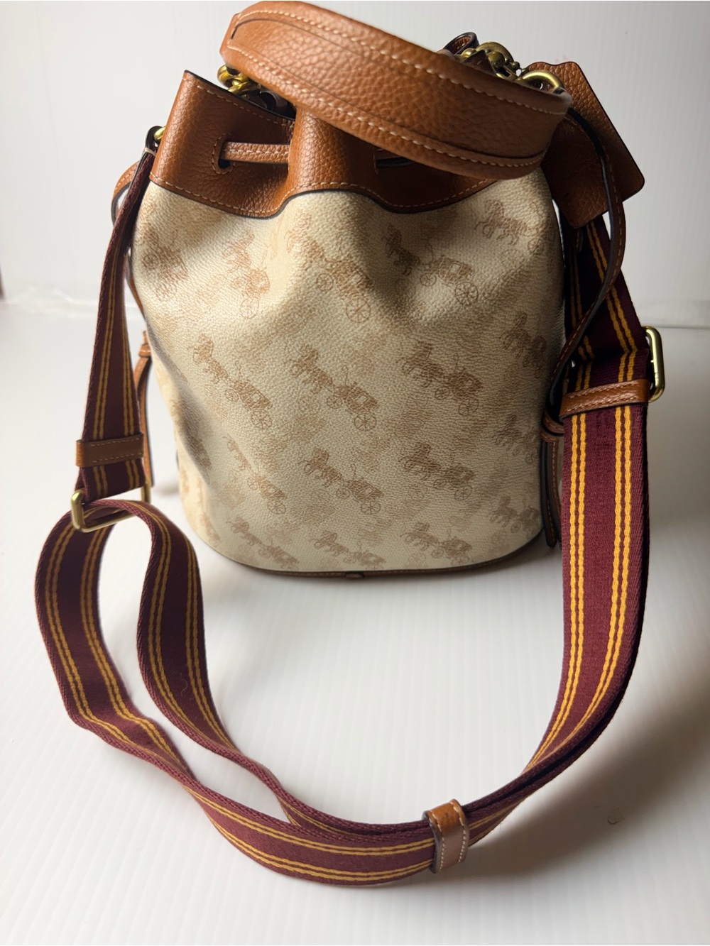 Coach horse and carriage print 2 way bag,ivory and brown - Picture 1 of 16